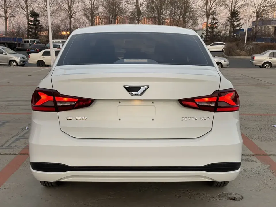 Jetta VA3 Jetta VA3 2021 1.5L Automatic Upward Life Edition 2023 — миниатюра 2