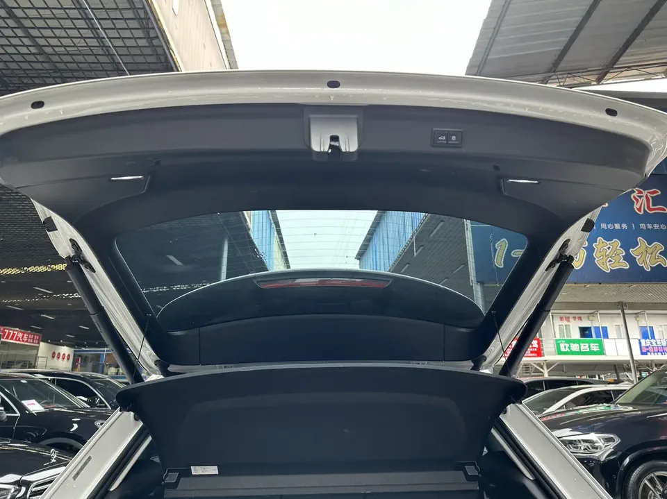 Audi Q3 Audi Q3 2022 40 TFSI Fashionable and Dynamic 2022 — миниатюра 3