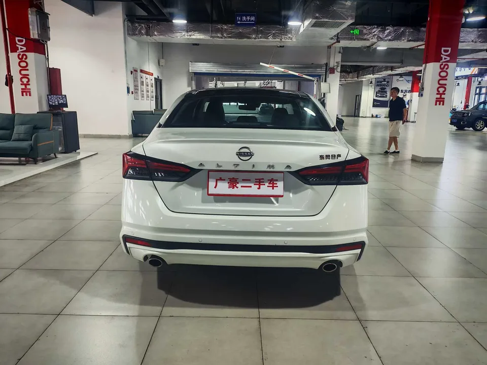 Nissan Altima Teana 2022 2.0L XE Pure Edition 2023 — thumbnail 2