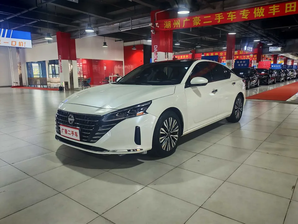 Nissan Altima Teana 2022 2.0L XE Pure Edition 2023 — photo 1, buy with delivery to Moscow