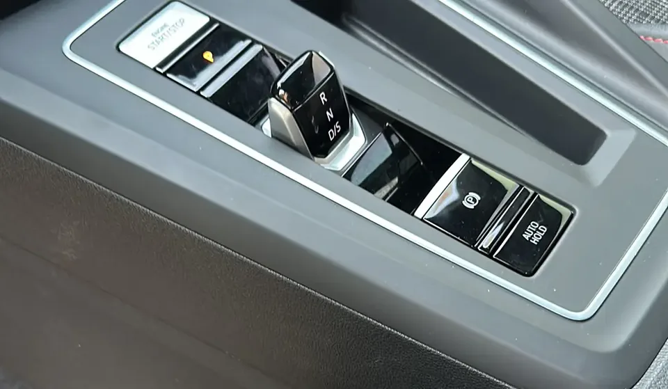 Volkswagen GOLF GTI Golf GTI 2021 380TSI DSG GTI 2022 — thumbnail 3