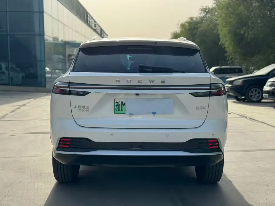 Roewe D5X DMH 135 Free Travel Edition 2024 — миниатюра 2