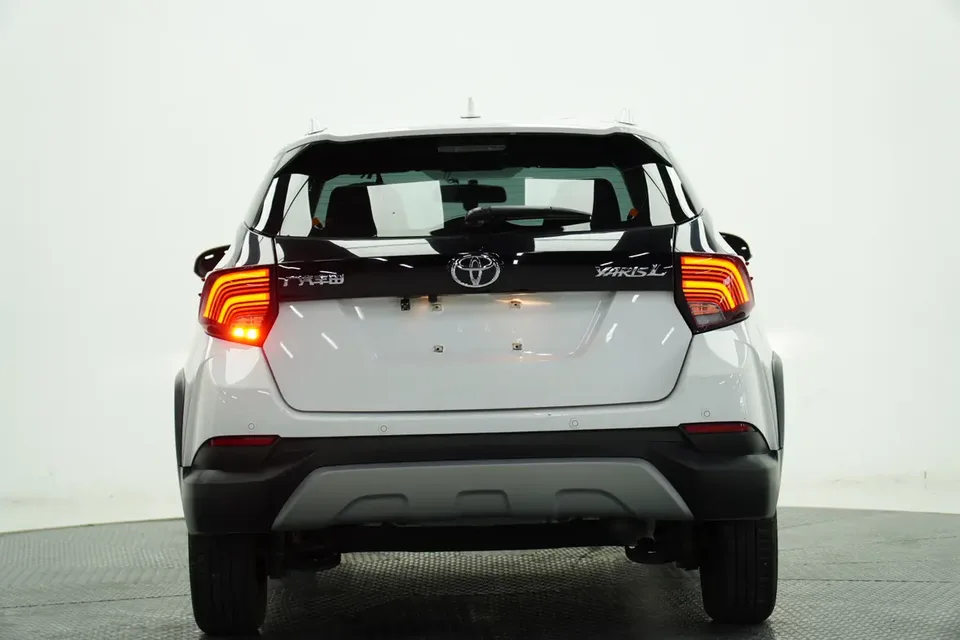 Toyota Yaris L YARiS L Zhixuan 2022 Zhixuan X 1.5L CVT leading PLUS version 2022 — миниатюра 2