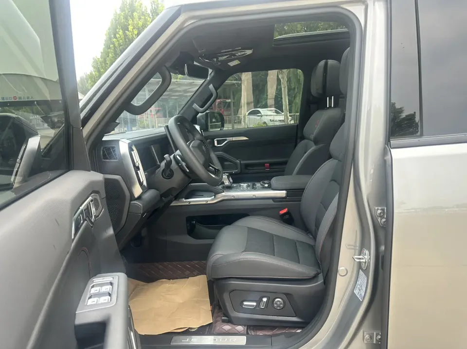 Jetour Jet Traveler 2.0TD 4WD Conquer PRO 2025 — миниатюра 3