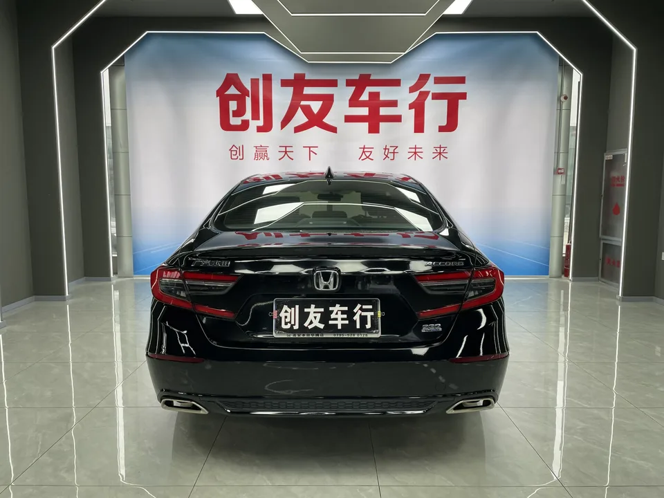 Honda Accord Accord 2022 260TURBO Deluxe Edition 2023 — миниатюра 2