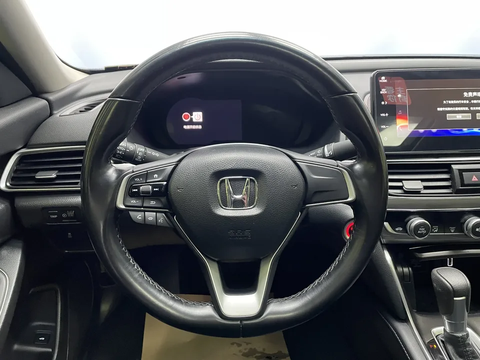 Honda Accord Accord 2022 260TURBO Deluxe Edition 2023 — миниатюра 3