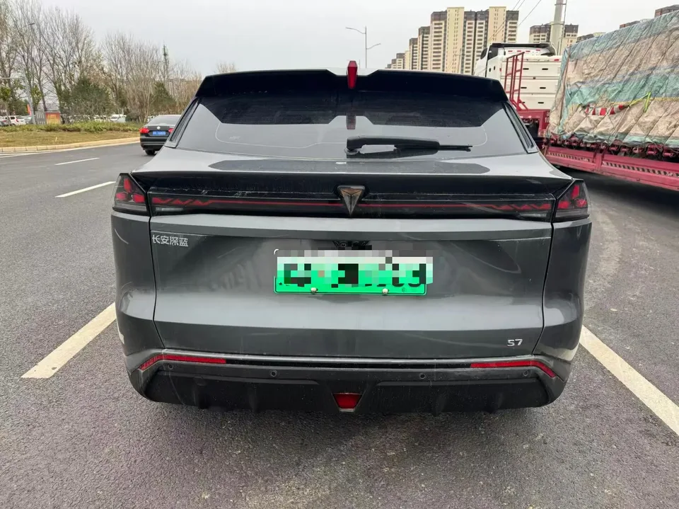 Deepal dark blue S07 200Max Extended Range Edition 2023 — миниатюра 2