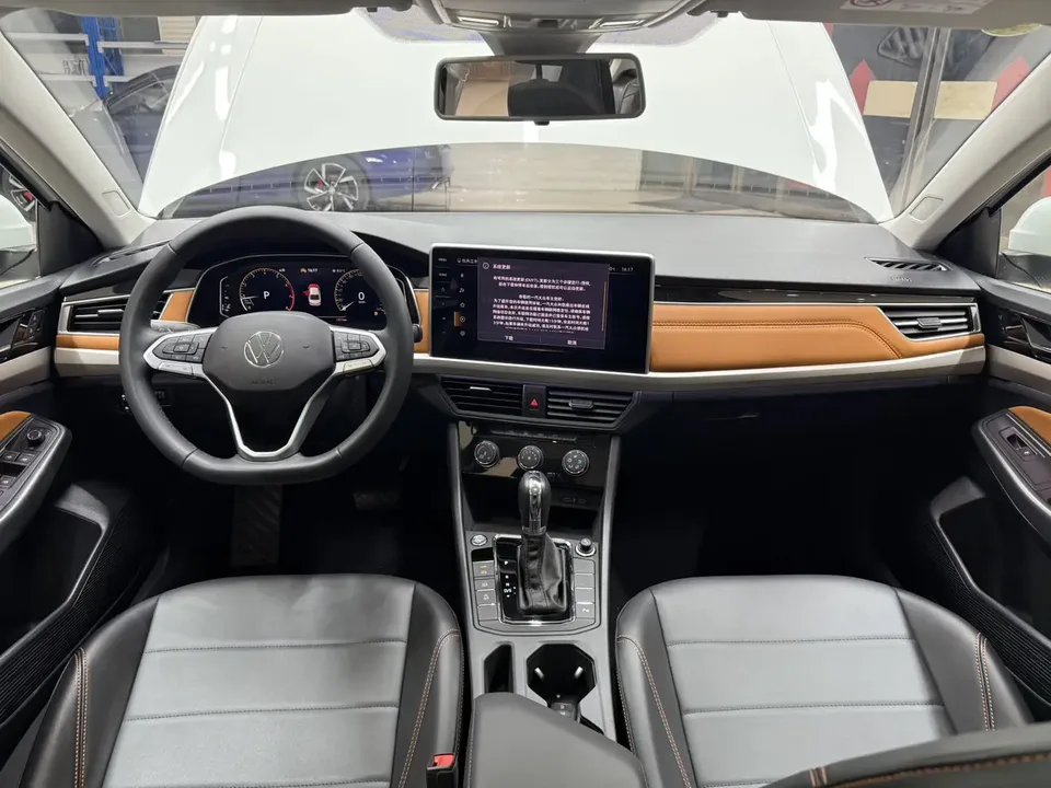 Volkswagen Bora Bora 2023 200TSI DSG Zhixing PRO Edition 2022 — миниатюра 4