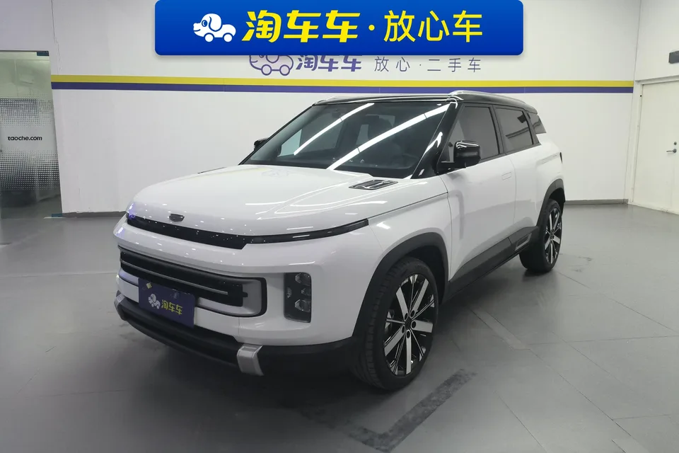 Geely ICON 2023