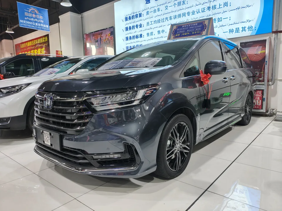 Honda Odyssey Odyssey 2022 Odyssey 2022 2.0L Rui Yaoxiang Edition 2023 — photo 1, buy with delivery to Moscow