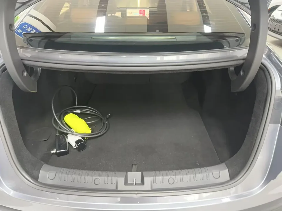 BYD Qin L DM DM-i 120KM Excellence Edition 2024 — миниатюра 5
