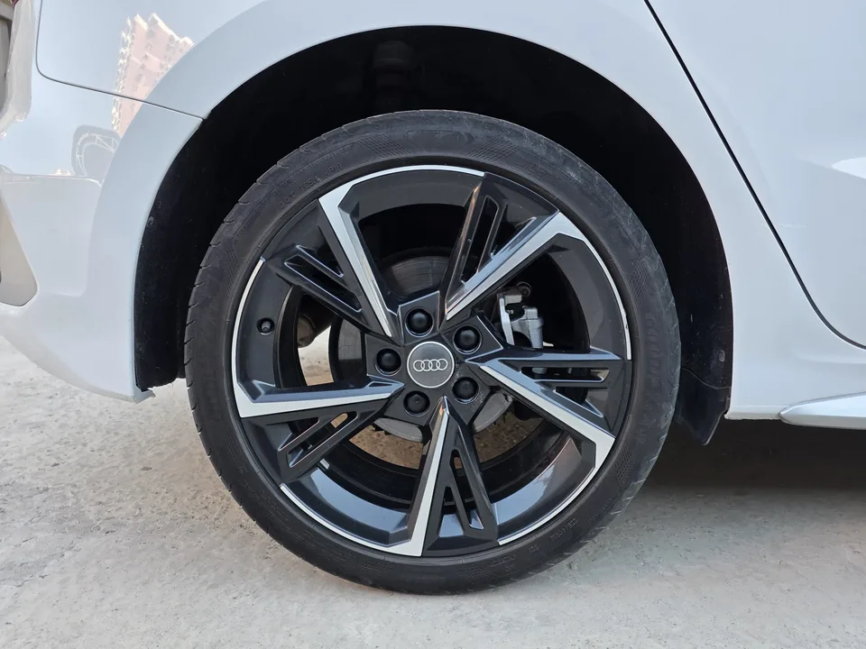 Audi A3 A3 2022 Sportback 35 TFSI stylish and sporty 2022 — thumbnail 4