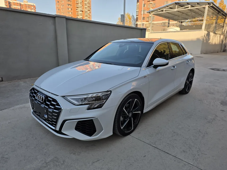Audi A3 A3 2022 Sportback 35 TFSI stylish and sporty 2022 — photo 1, buy with delivery to Moscow