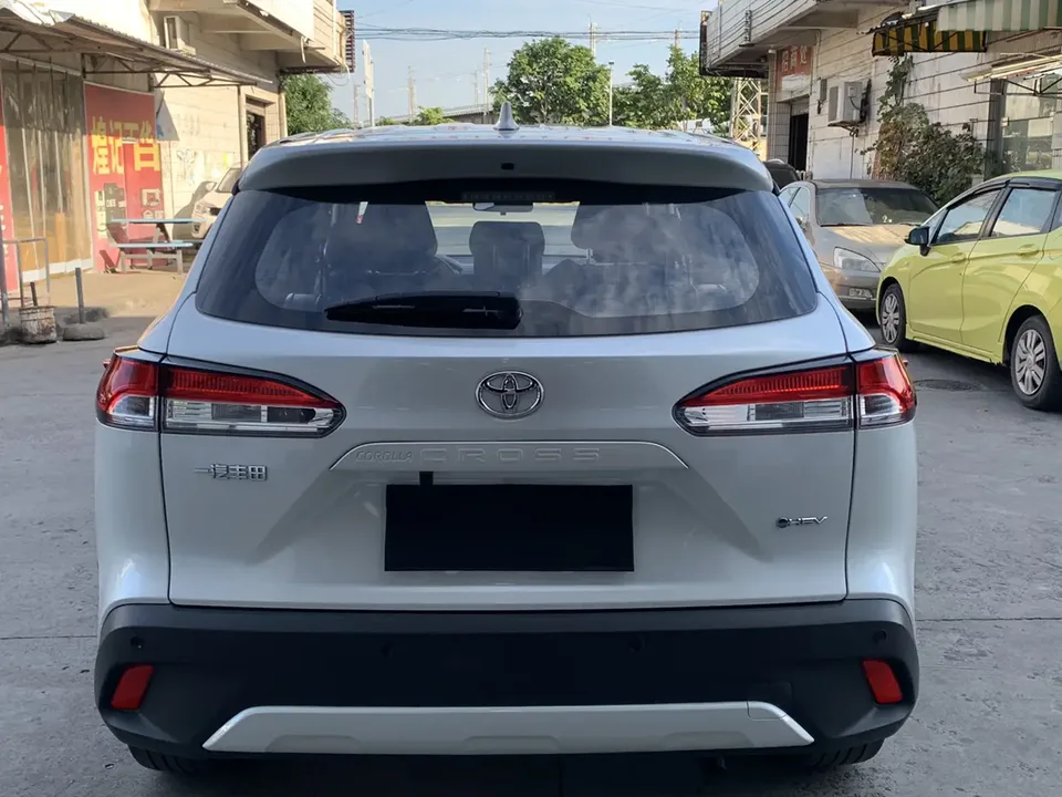 Toyota CorollaCross 2.0L Intelligent Electric Hybrid Dual Engine Pioneer Edition 2024 — миниатюра 2