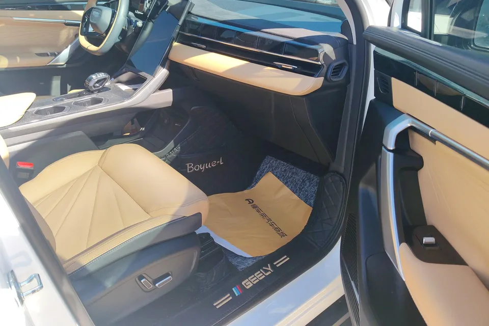 Geely Atlas L Boyue L 2023 2.0TD DCT flagship model 2023 — миниатюра 3
