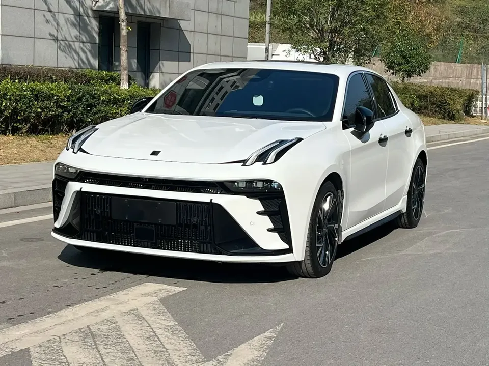 Lynk & Co 03 2023