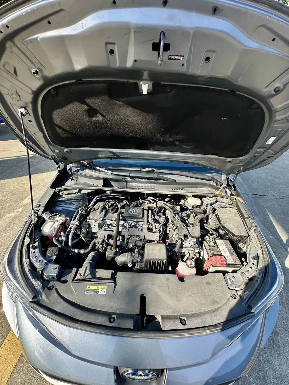 Toyota Levin Levin Hybrid 1.8L Luxury Edition 2024 — миниатюра 3