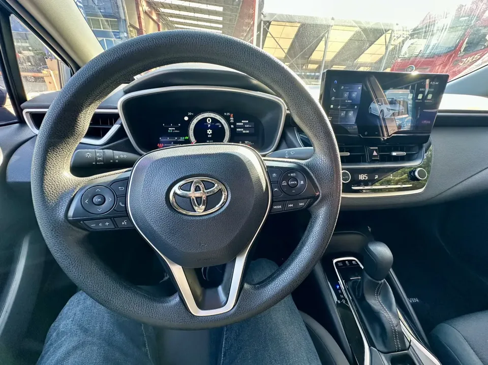 Toyota Levin Levin Hybrid 1.8L Luxury Edition 2024 — миниатюра 5