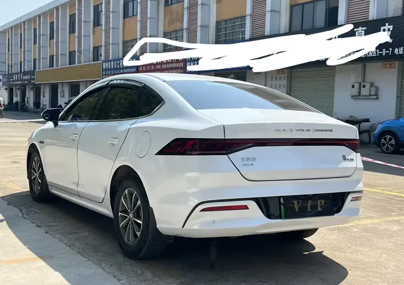 BYD Qin PLUS DM Qin PLUS DM 2023 DM-i Champion Edition 55KM Leading Edition 2024 — thumbnail 4