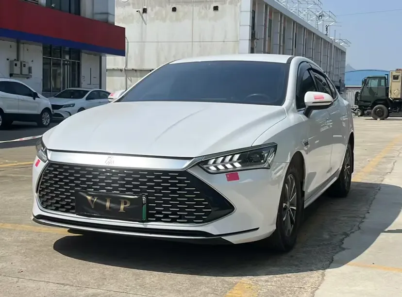 BYD Qin PLUS DM Qin PLUS DM 2023 DM-i Champion Edition 55KM Leading Edition 2024 — photo 1, buy with delivery to Moscow