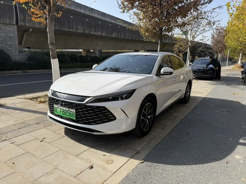 BYD Qin L DM 2024