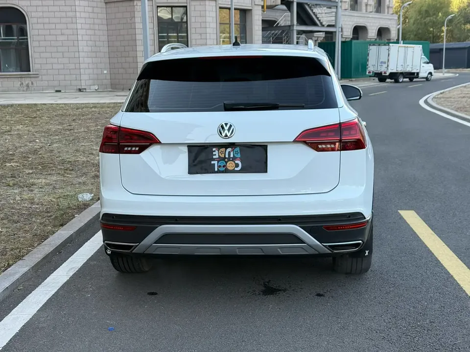 Volkswagen Tayron 330TSI 2WD 3rd Anniversary Limited Edition 2022 — миниатюра 2