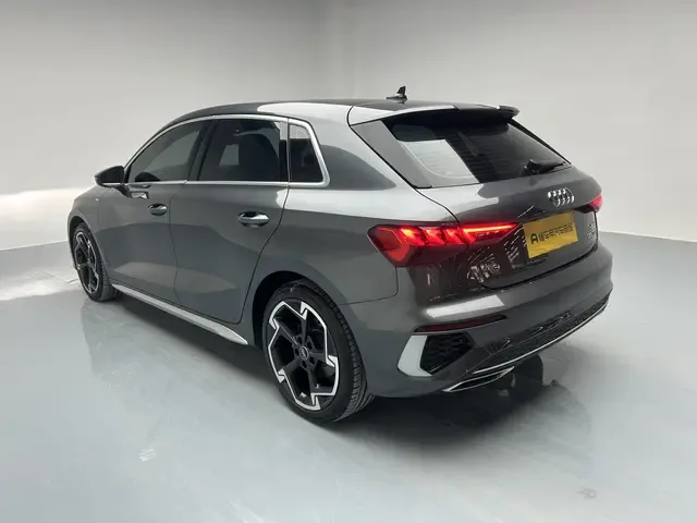 Audi A3 Audi A3 2024 Sportback 35 TFSI luxury sports model 2024 — миниатюра 2
