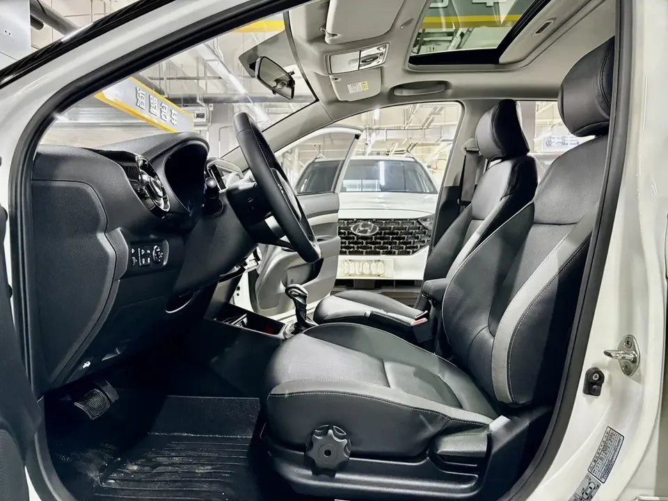 Kia KX1 Yipao facelift 1.4L CVT sunroof model 2024 — миниатюра 3