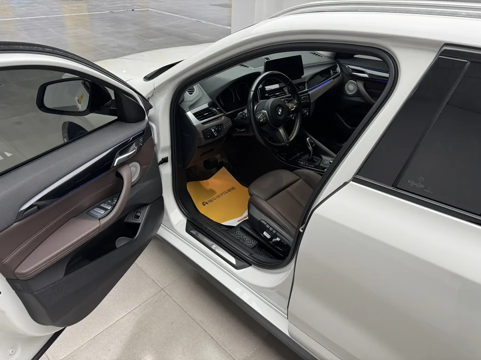 BMW X2 BMW X2 2023 sDrive25i M Sport Night Edition 2023 — миниатюра 5