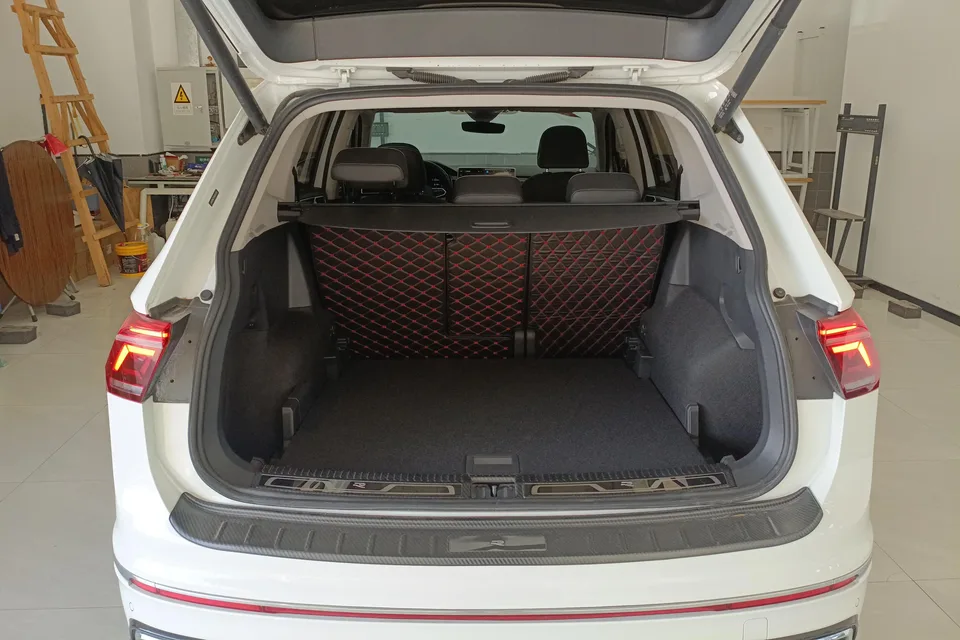 Volkswagen Tiguan L Tiguan L 2023 facelift 330TSI 2WD R-Line Enjoy Edition 2023 — thumbnail 5