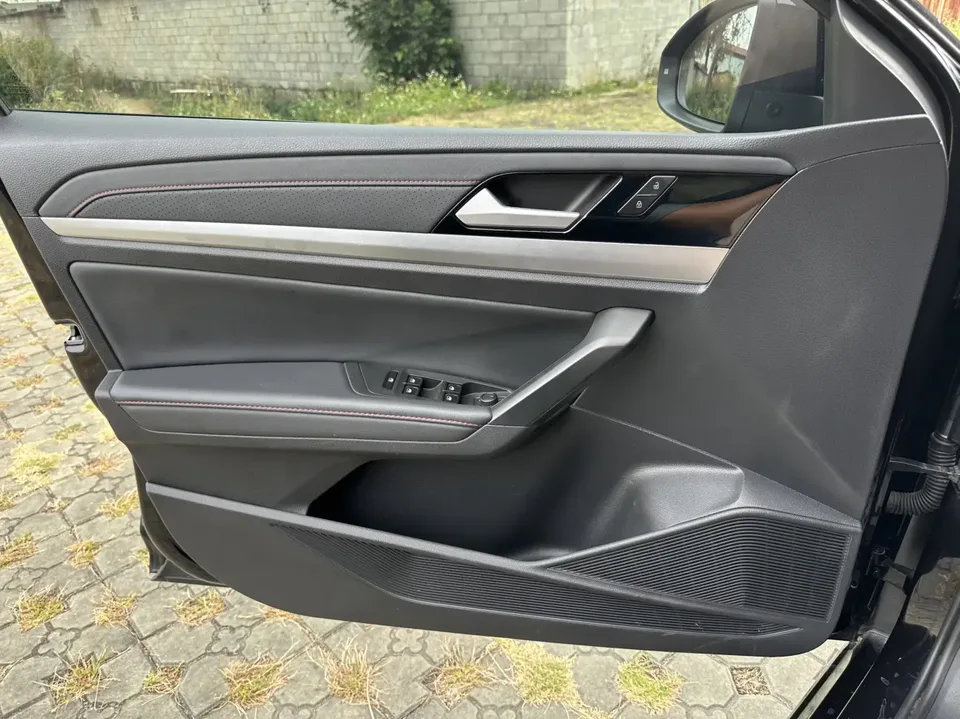 Volkswagen Lavida 300TSI DSG Starry Sky Edition 2023 — миниатюра 3