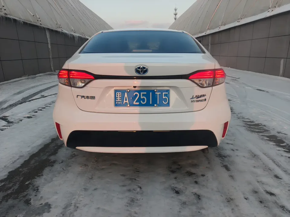Toyota Levin Lei Ling 2022 Dual Engine 1.8H E-CVT Leading Edition 2022 — thumbnail 2