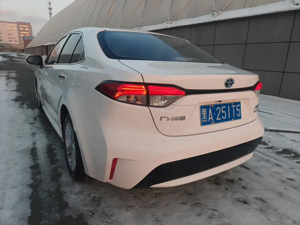 Toyota Levin Lei Ling 2022 Dual Engine 1.8H E-CVT Leading Edition 2022 — thumbnail 4