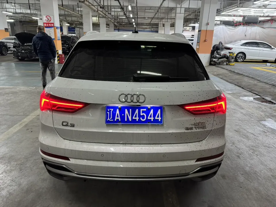 Audi Q3 Audi Q3 2022 35 TFSI Fashionable and Dynamic 2022 — миниатюра 4
