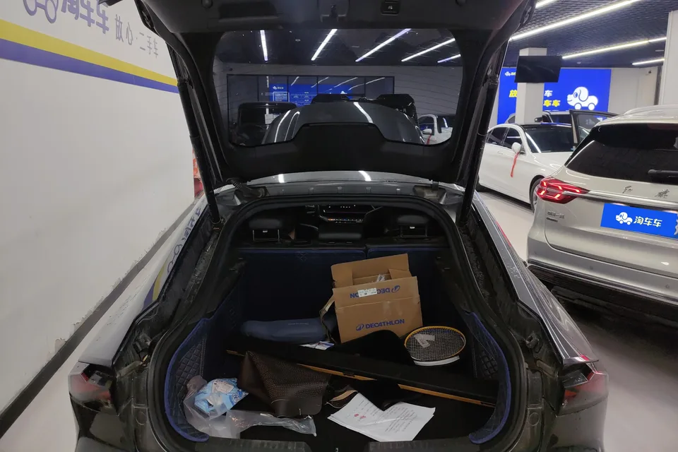 Changan UNI-V 1.5T Premium Edition 2022 — миниатюра 5