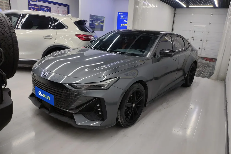 Changan UNI-V 2022