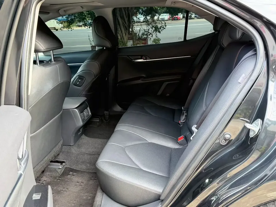Toyota Camry 2.0GVP Leading Edition 2024 — миниатюра 3