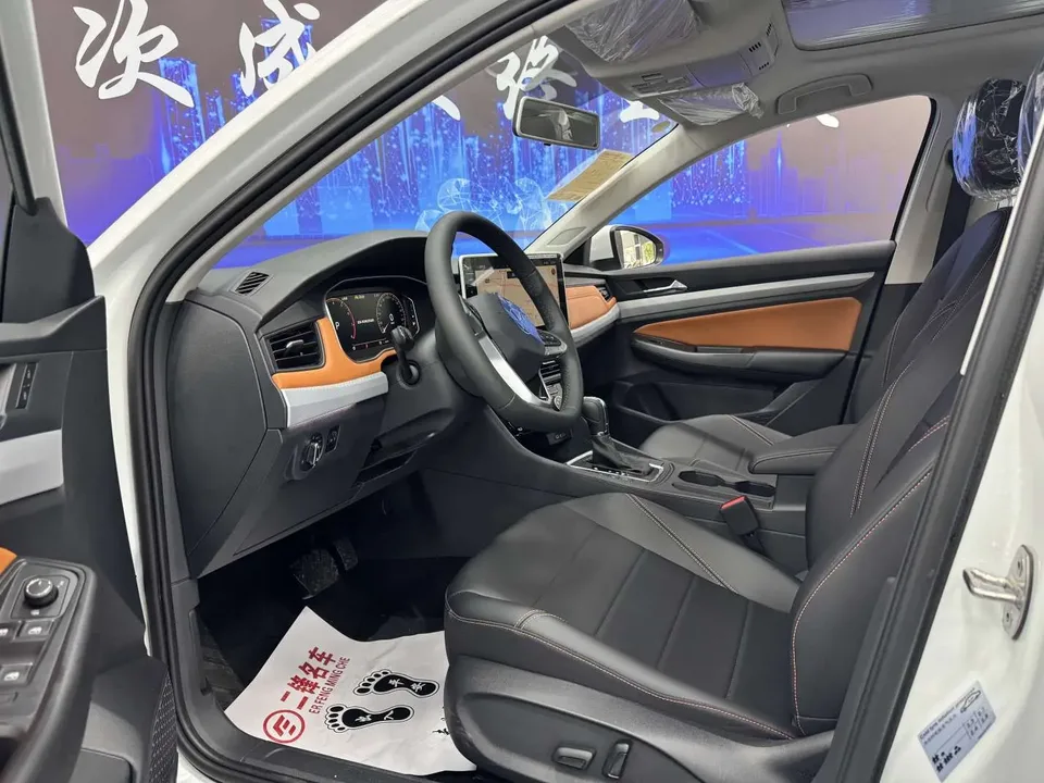 Volkswagen Bora Bora 2025 200TSI DSG Joy Travel PRO Edition 2025 — миниатюра 3