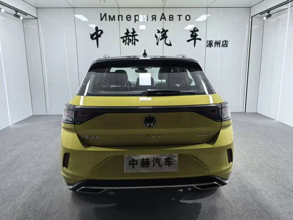 Volkswagen T-Roc 300TSI DSG Starlight Edition 2023 — миниатюра 2
