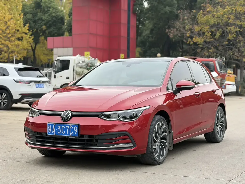 Volkswagen Golf Golf 2021 280TSI DSG Pro 2022 — фото 1, купить с доставкой в Москву