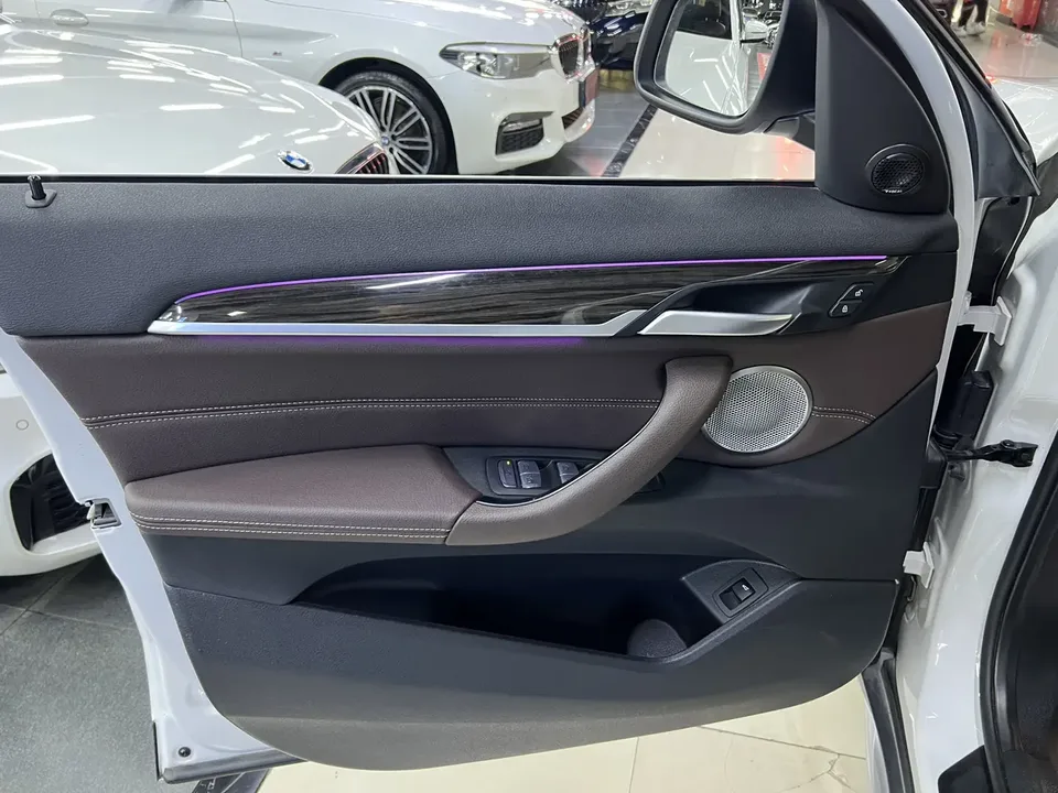 BMW X1 BMW X1 2022 xDrive25Li Premium 2022 — thumbnail 3