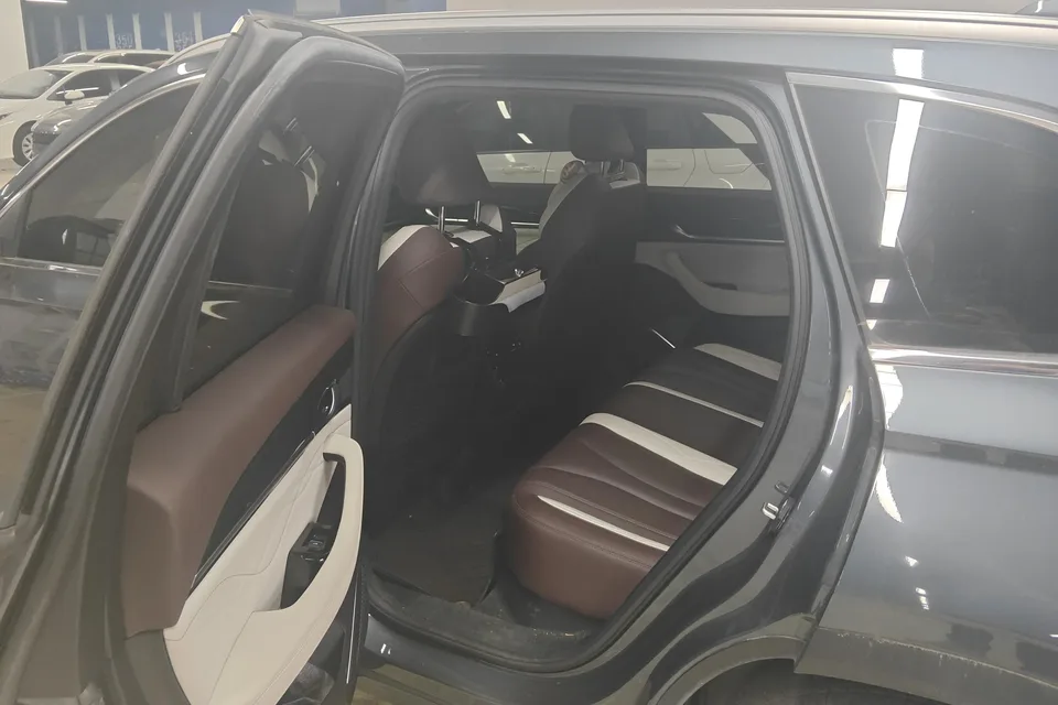 Geely Monjaro Xingyue L 2024 2.0TD High Power Automatic 2WD Yunqi Edition 2024 — миниатюра 4