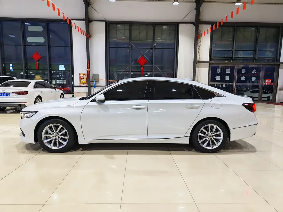 Honda Accord Accord 2022 Accord 2022 260TURBO Deluxe Edition 2022 — thumbnail 2