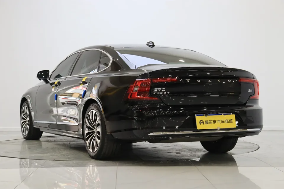 Volvo S90 Volvo S90 2024 B5 Zhiyi Deluxe Edition 2024 — thumbnail 2