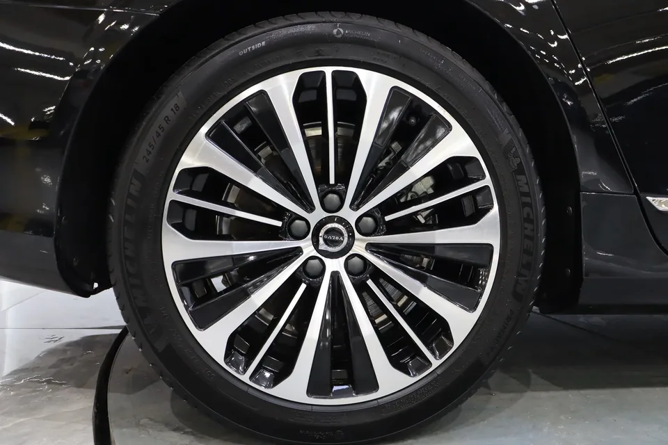 Volvo S90 Volvo S90 2024 B5 Zhiyi Deluxe Edition 2024 — thumbnail 3