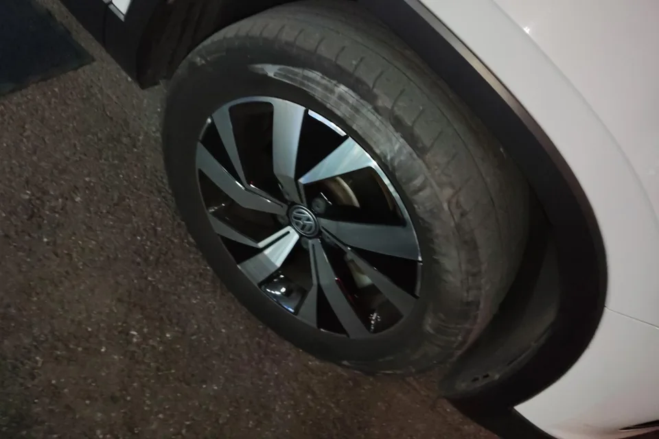 Volkswagen Tayron Tanyue 2022 330TSI 2WD Luxury Smart Edition 2022 — миниатюра 2