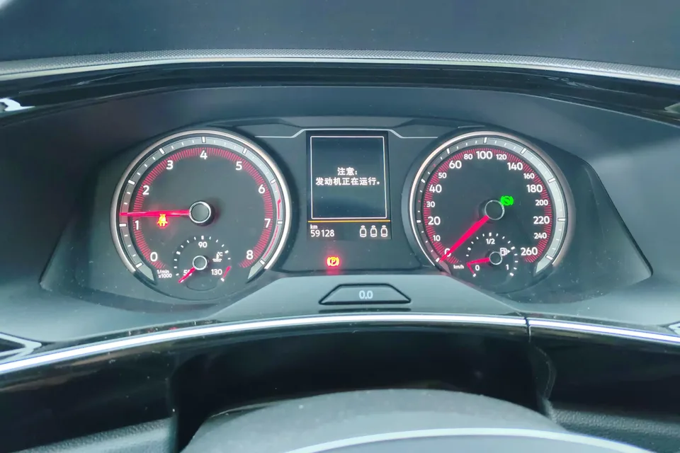 Volkswagen Tayron Tanyue 2022 330TSI 2WD Luxury Smart Edition 2022 — миниатюра 4