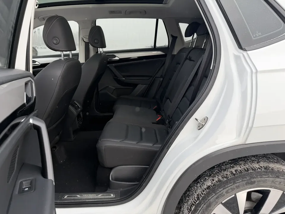 Volkswagen Tayron Tanyue 2022 280TSI 2WD Luxury Smart Edition 2022 — миниатюра 4