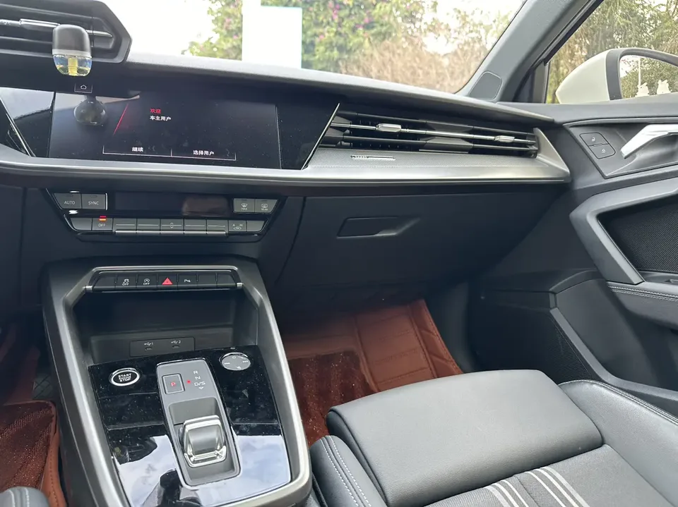Audi A3 Audi A3 2024 A3L Limousine 35 TFSI Fashion Sports 2023 — миниатюра 3
