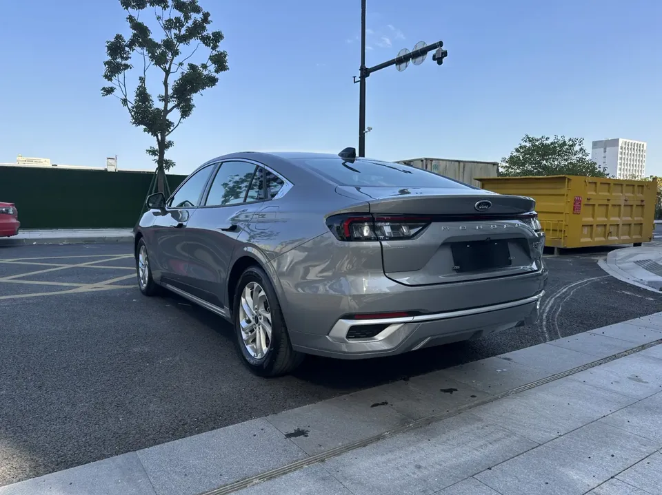 Ford Mondeo Mondeo EcoBoost 180 Comfort Edition 2024 — миниатюра 2